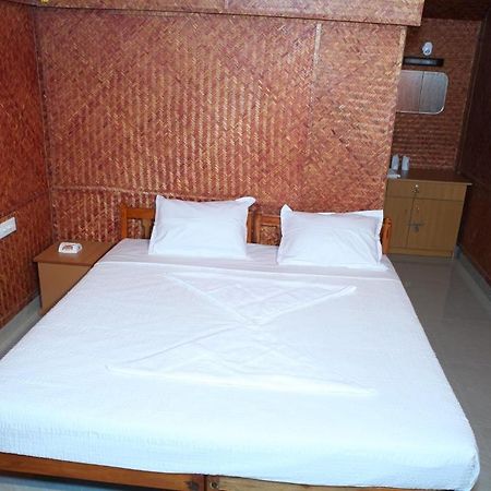 Savithri Inn Bamboo Cottages & Resorts Varkala Ruang foto