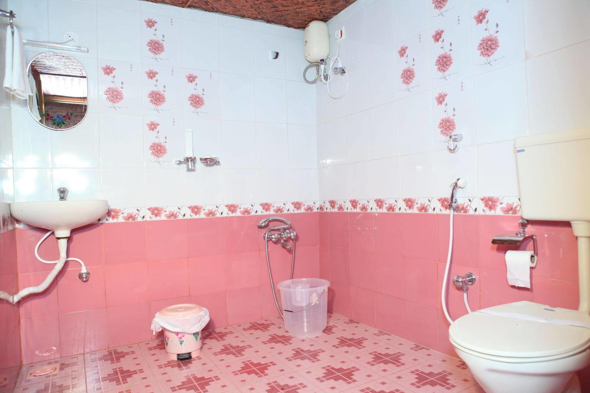 Savithri Inn Bamboo Cottages & Resorts Varkala Bagian luar foto