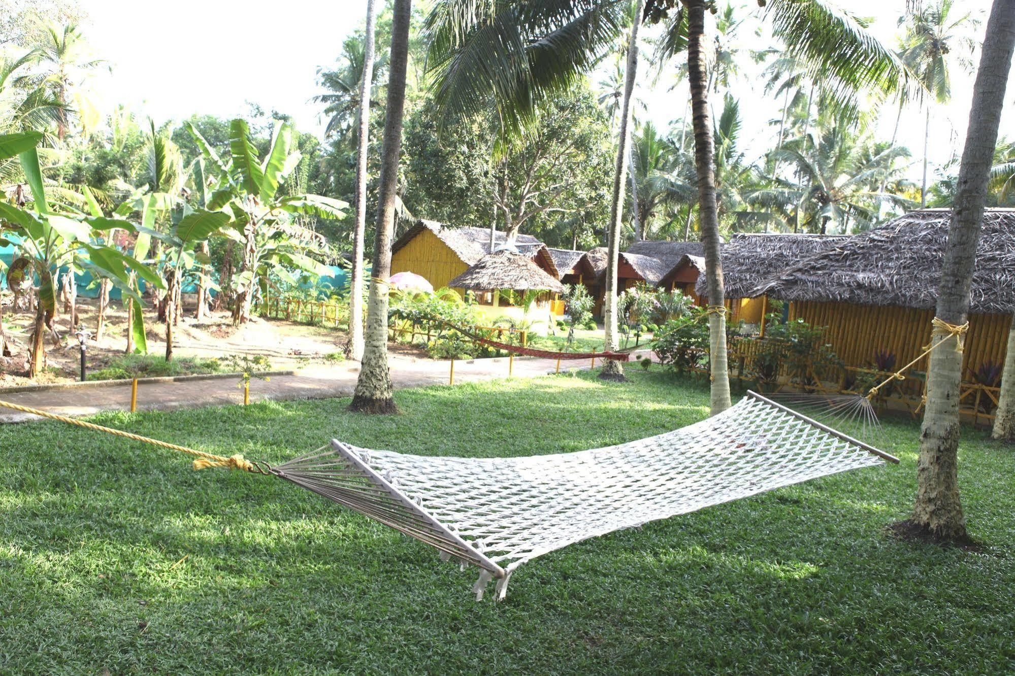 Savithri Inn Bamboo Cottages & Resorts Varkala Bagian luar foto