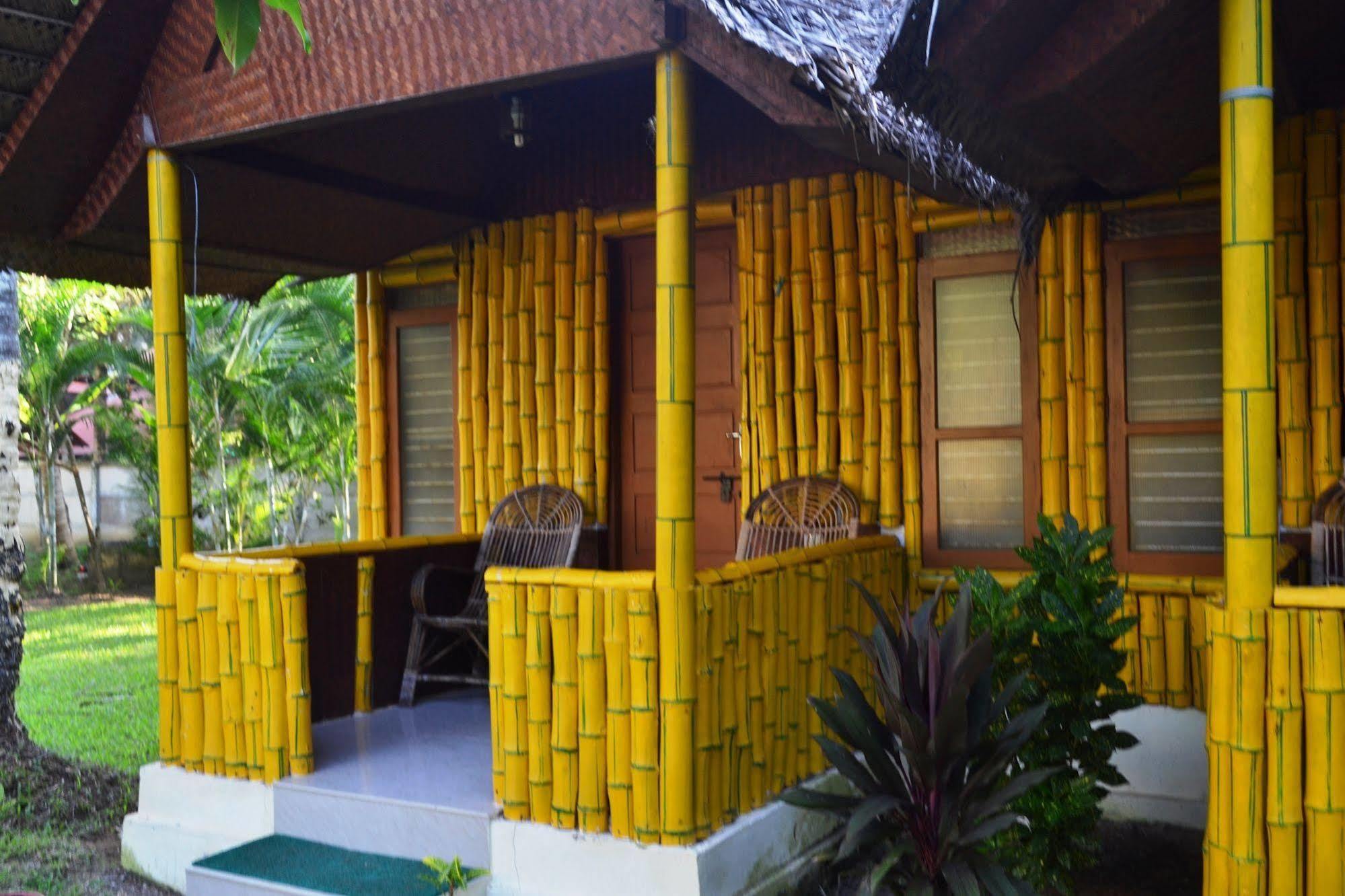 Savithri Inn Bamboo Cottages & Resorts Varkala Bagian luar foto