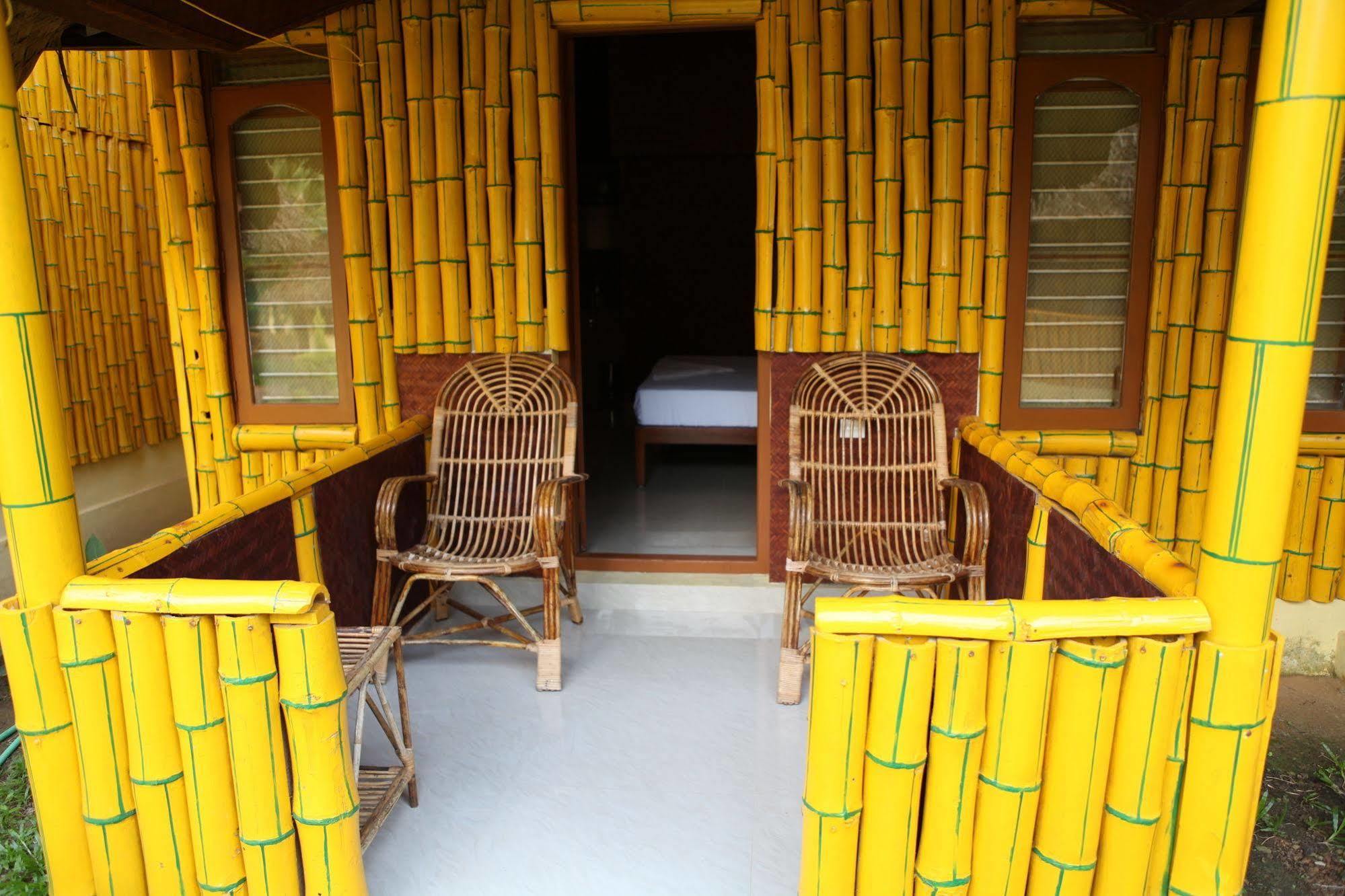 Savithri Inn Bamboo Cottages & Resorts Varkala Bagian luar foto