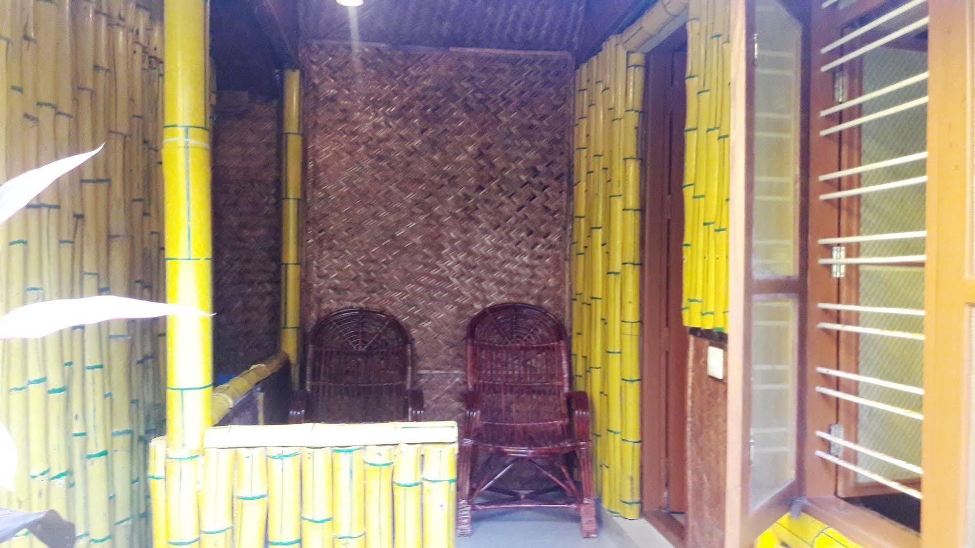 Savithri Inn Bamboo Cottages & Resorts Varkala Bagian luar foto